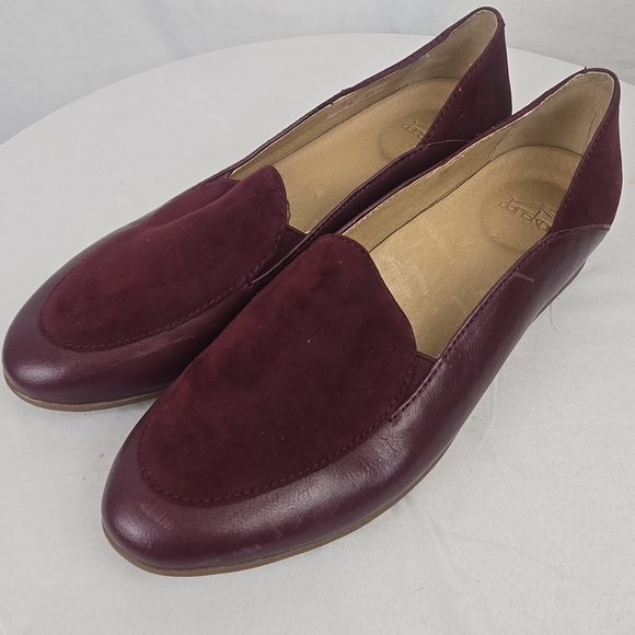 NWT Dansko's Burgundy Lace Leather Women's Loafers Sz 38/ 7.5-8 - Picture 1 of 7